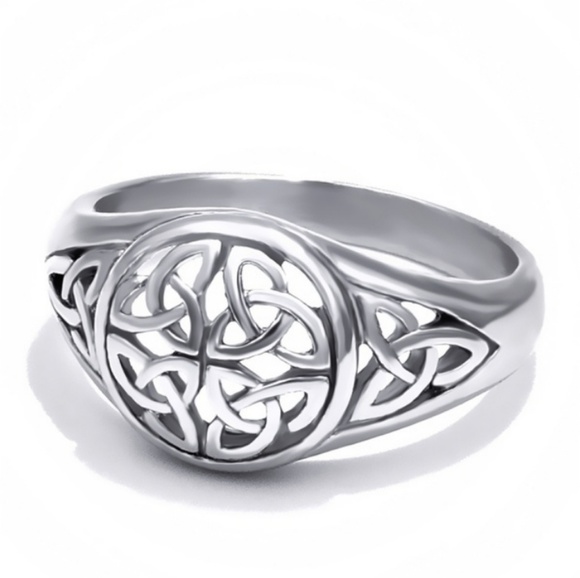 Celtic Knot Ring - Picture 4 of 4